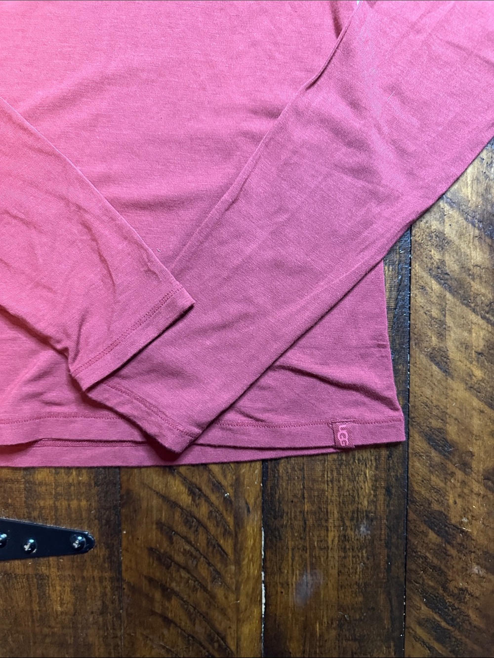 NWT UGG Aidelene Long Sleeve Tee in Rubious (Red) - Size Large - Picture 5 of 7